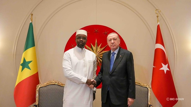 Diplomatie : Ousmane Sonko quitte la Türkiye après une visite marquée par des accords majeurs -Images Diplomatie : Ousmane Sonko quitte la Türkiye après une visite marquée par des accords majeurs -Images