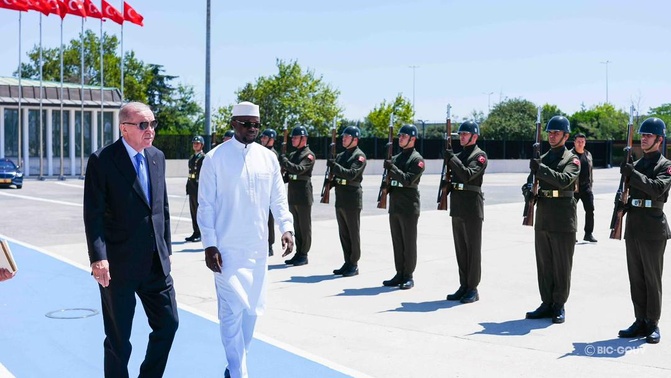 Diplomatie : Ousmane Sonko quitte la Türkiye après une visite marquée par des accords majeurs -Images Diplomatie : Ousmane Sonko quitte la Türkiye après une visite marquée par des accords majeurs -Images