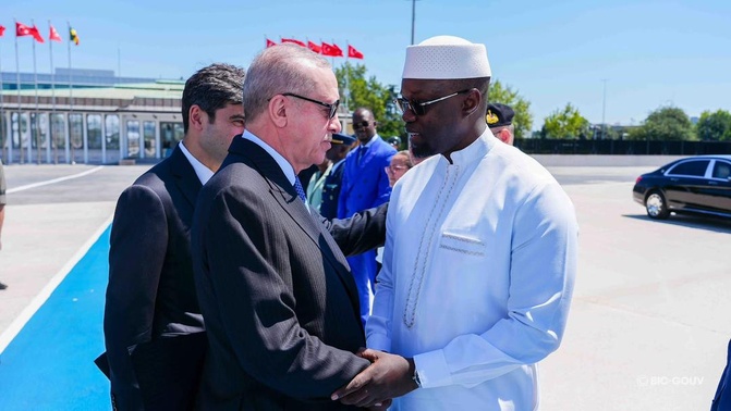 Diplomatie : Ousmane Sonko quitte la Türkiye après une visite marquée par des accords majeurs -Images Diplomatie : Ousmane Sonko quitte la Türkiye après une visite marquée par des accords majeurs -Images