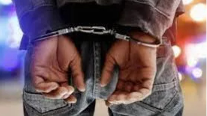 Arrestation de deux individus, pour vol de batteries de camions