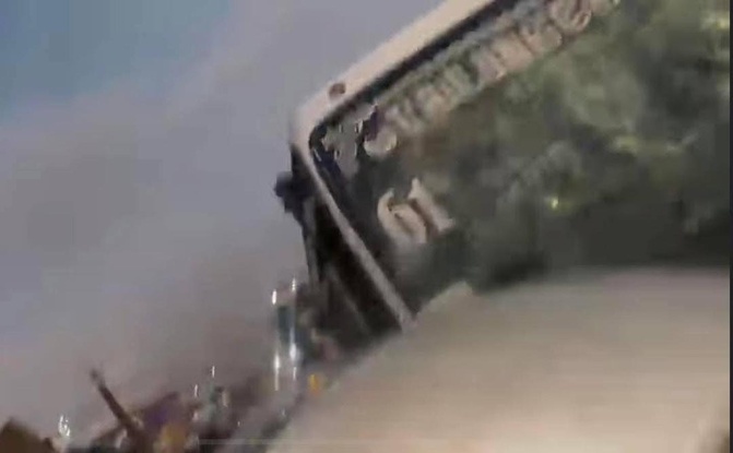 Drame à Pikine : un chauffeur de bus percute mortellement un conducteur de moto Drame à Pikine : un chauffeur de bus percute mortellement un conducteur de moto