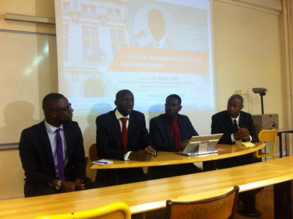 Les diplômés sénégalais en France dénoncent les barrières qui entravent leur retour au pays