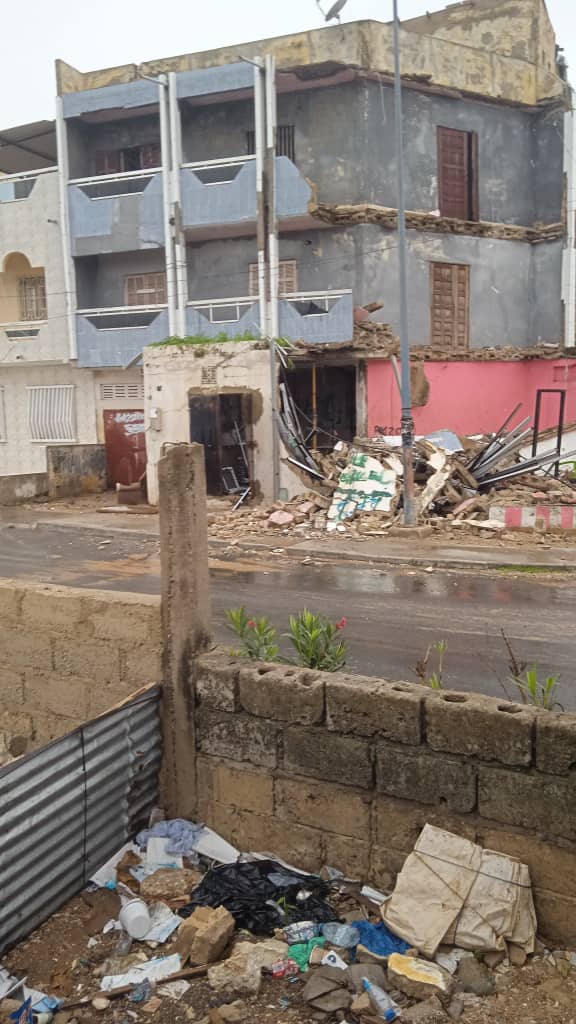 Près de la Mairie de Golf sud à Guédiawaye : Des populations alertent sur les risques d’effondrement total de la villa 78