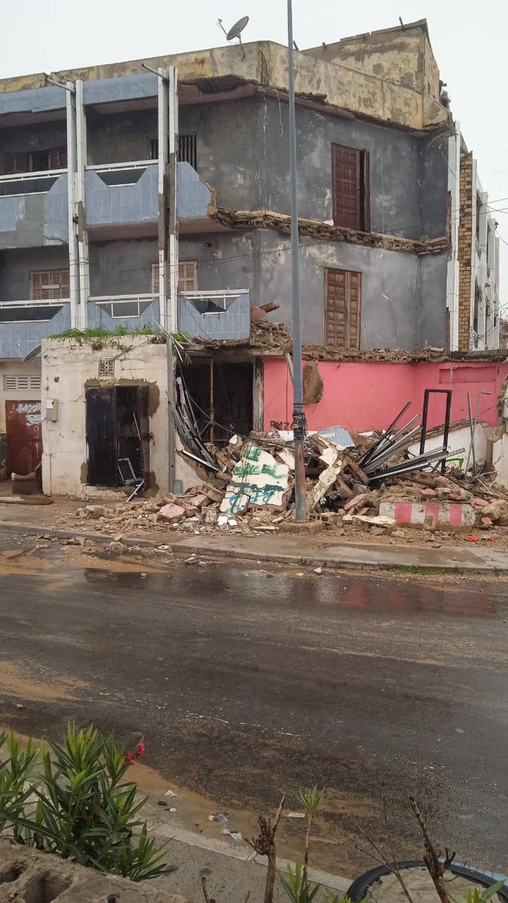 Près de la Mairie de Golf sud à Guédiawaye : Des populations alertent sur les risques d’effondrement total de la villa 78