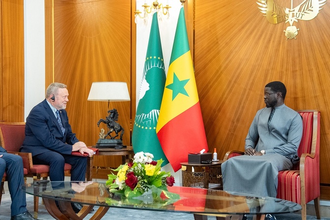 Bassirou Diomaye Faye reçoit Lord Collins : Le Royaume-Uni réaffirme son engagement aux côtés du Sénégal