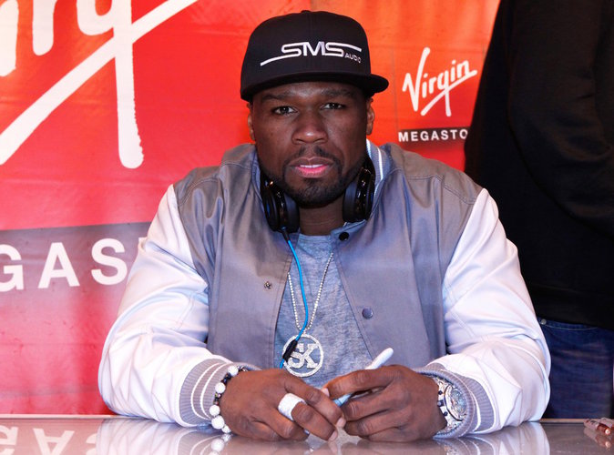 50 cent : Excuse foireuse et vieilles baskets, il ne sait plus quoi faire pour se justifier!