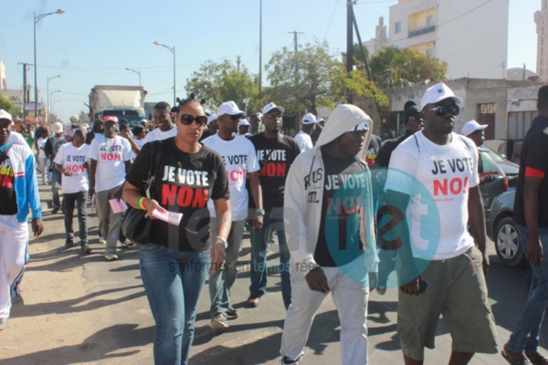 Campagne référendaire –  Le Front Ñaani Bañn  à Colobane, Hlm, Castors Front de terre, Khar Yalla et Grand Yoff