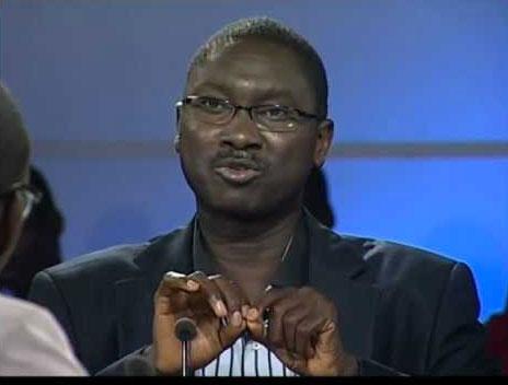 Révélation du Pr Ismaïla Madior Fall sur le référendum : « Les 15 points sont choisis à des fins de marketing politique » Révélation du Pr Ismaïla Madior Fall sur le référendum : « Les 15 points sont choisis à des fins de marketing politique »
