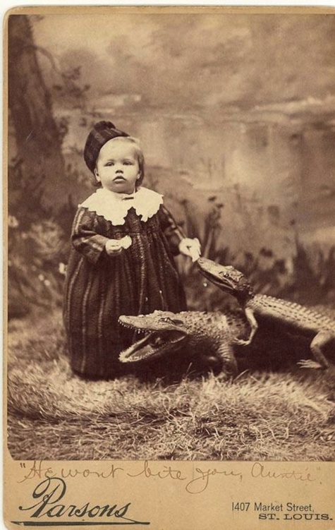 23 photos flippantes et historiques en noir et blanc qui vont vous mettre terriblement mal à l'aise