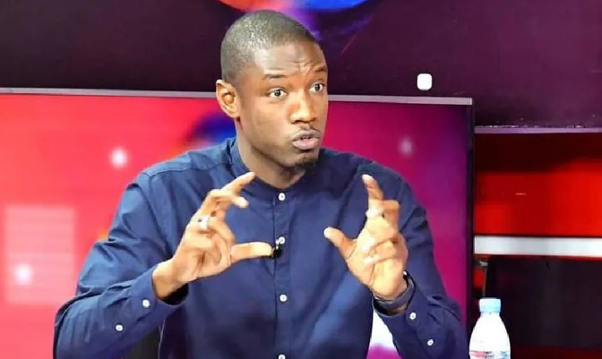 Travaux Universitaires : Papa Djibril Fall interpelle sur les chantiers inachevés de l’USSEIN
