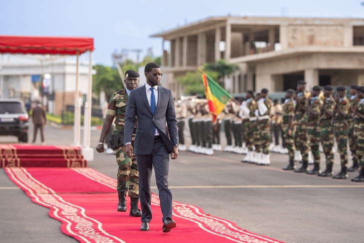 Photos/ 80ᵉ session de l’Assemblée générale des Nations Unies : Le Président de la République a quitté Dakar à destination de New York, ce matin