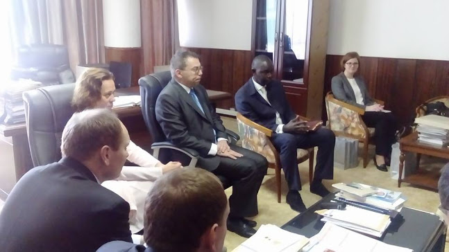Les députés Mansour Sy Djamil Et Cheikhou Oumar Sy accueillent une délégation parlementaire de la République Tchèque Les députés Mansour Sy Djamil Et Cheikhou Oumar Sy accueillent une délégation parlementaire de la République Tchèque
