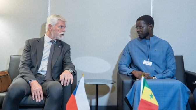 New York / AGNU 2025 : Bassirou Diomaye Faye s’entretient avec le président tchèque