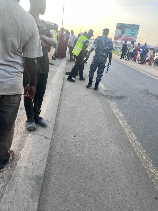 Accident mortel sur la route nationale, en face du siège de la Lonase Accident mortel sur la route nationale, en face du siège de la Lonase