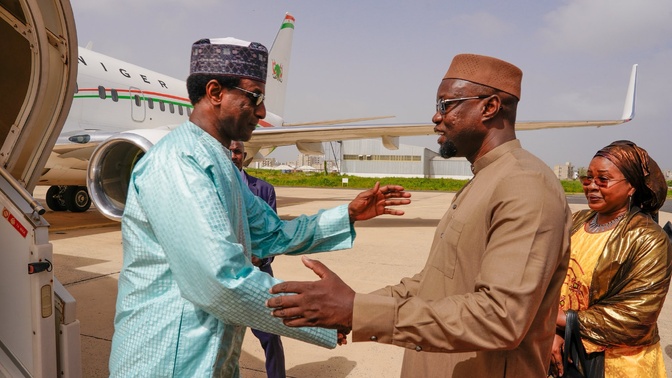 Forum Invest in Sénégal: Ousmane Sonko accueille le Premier ministre nigérien à Dakar