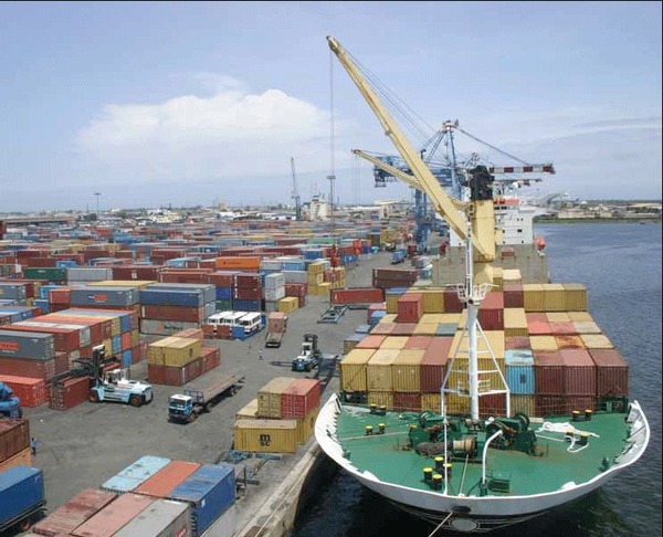 Commerce : Les exportations hausse de 6,4% en 2014