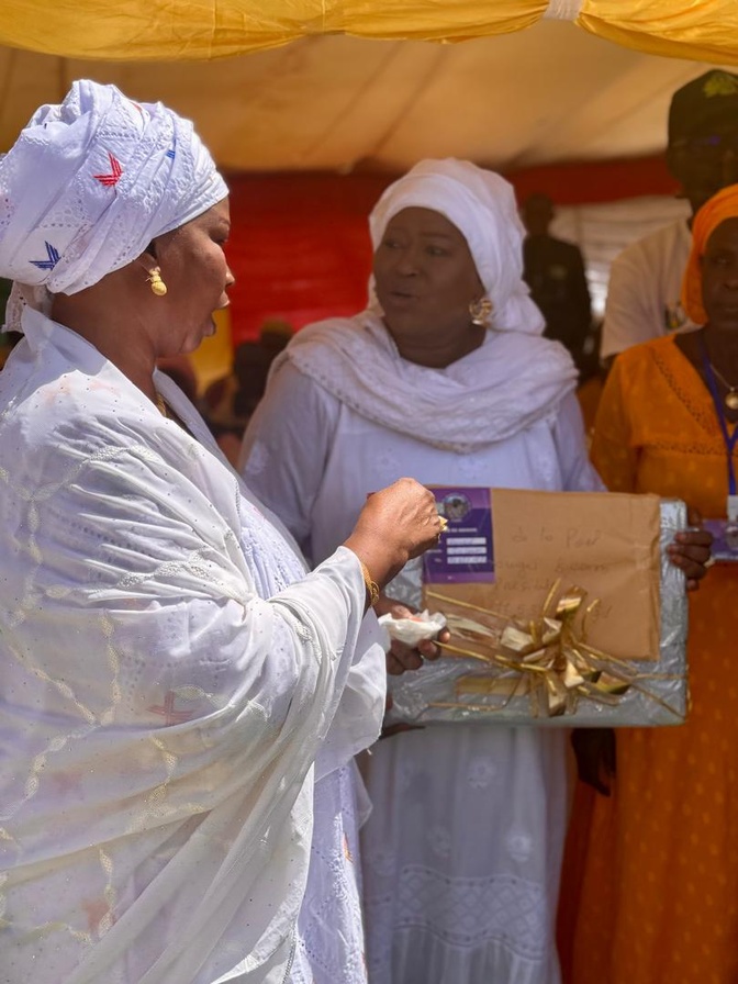 Photos + Vidéo / Kanel : L’accueil de Madame Rouguy Bocoum à la Ministre Maïmouna Dièye