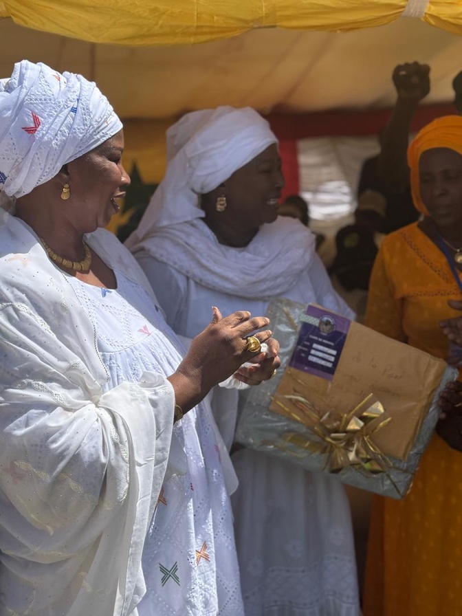 Photos + Vidéo / Kanel : L’accueil de Madame Rouguy Bocoum à la Ministre Maïmouna Dièye