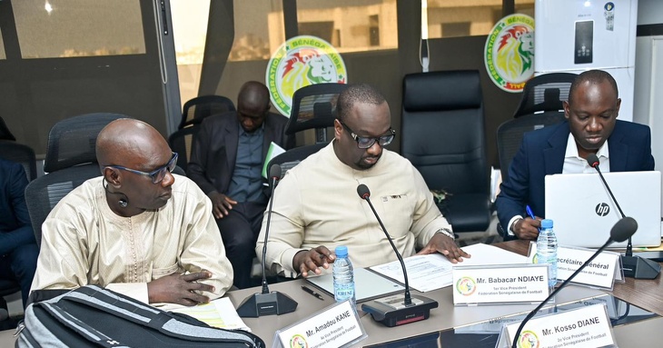 Photos/ Sous la présidence de M. Abdoulaye Fall : Première réunion du nouveau Comité Exécutif de la Fédération Sénégalaise de Football Photos/ Sous la présidence de M. Abdoulaye Fall : Première réunion du nouveau Comité Exécutif de la Fédération Sénégalaise de Football