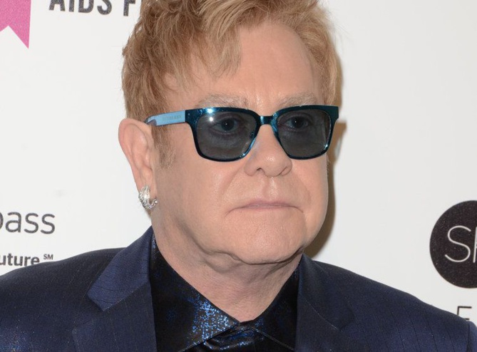 Elton John : un de ses anciens gardes du corps l'accuse d'agres­sion sexuelle