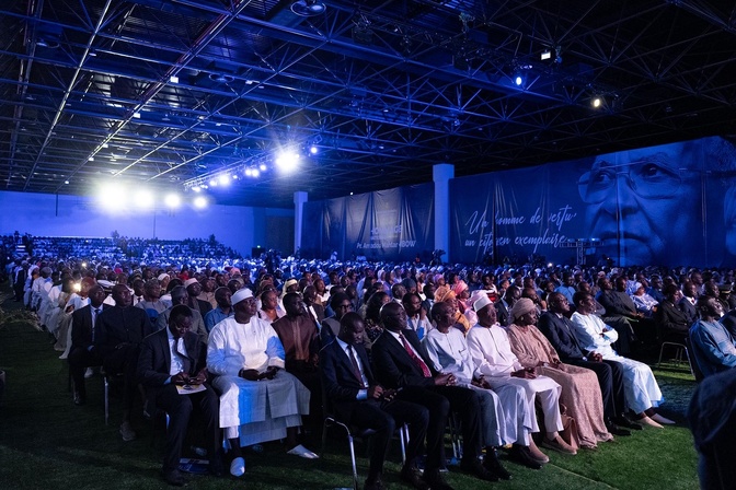 Hommage national au Pr Amadou Mahtar Mbow : président Bassirou Diomaye Faye magnifie un patriote du savoir et de la dignité Hommage national au Pr Amadou Mahtar Mbow : président Bassirou Diomaye Faye magnifie un patriote du savoir et de la dignité