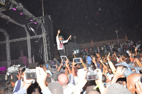 19-Photos-Les moments plus chauds du concert de WIZKID au monument de la renaissance
