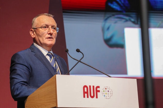 Le Président Faye à la 19ᵉ AG de l’AUF : Le Sénégal porte haut la vision d’une francophonie scientifique souveraine Le Président Faye à la 19ᵉ AG de l’AUF : Le Sénégal porte haut la vision d’une francophonie scientifique souveraine