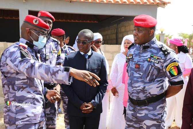 Lutte contre les cancers féminins : Avec la Police nationale, 802 dépistages réalisés lors de la journée Octobre Rose à l’UIDT Lutte contre les cancers féminins : Avec la Police nationale, 802 dépistages réalisés lors de la journée Octobre Rose à l’UIDT