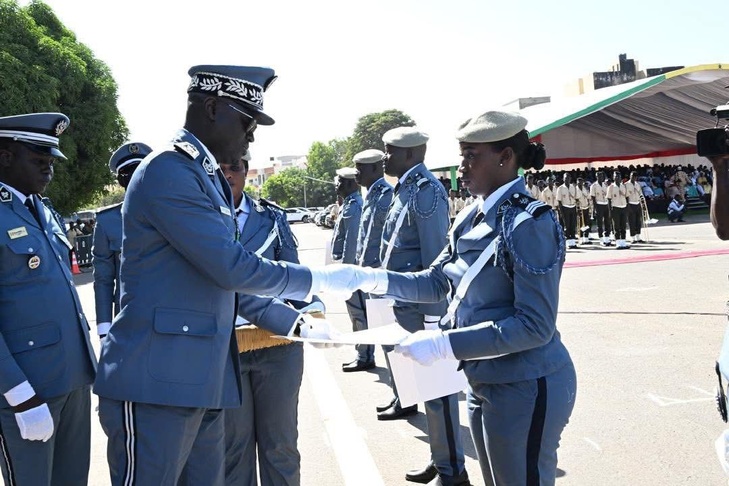 Photos / Cérémonie de sortie de la 40e promotion de l’Ecole des Douanes : 327 nouveaux agents intègrent les rangs Photos / Cérémonie de sortie de la 40e promotion de l’Ecole des Douanes : 327 nouveaux agents intègrent les rangs