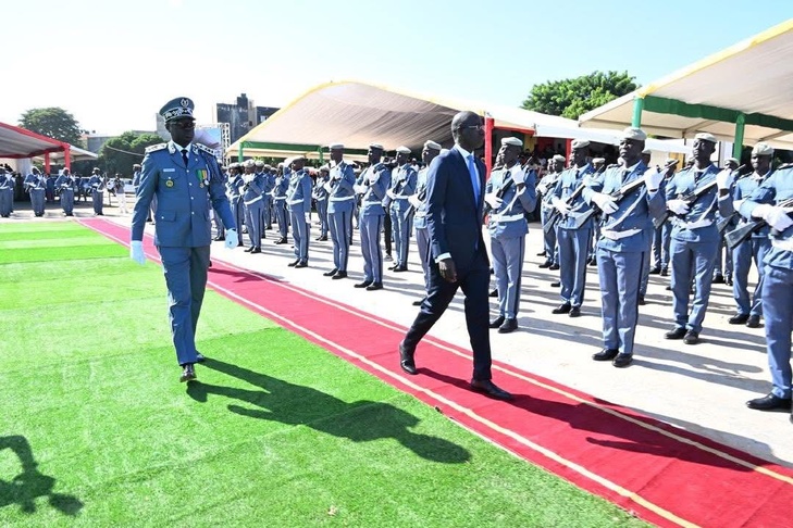 Photos / Cérémonie de sortie de la 40e promotion de l’Ecole des Douanes : 327 nouveaux agents intègrent les rangs Photos / Cérémonie de sortie de la 40e promotion de l’Ecole des Douanes : 327 nouveaux agents intègrent les rangs