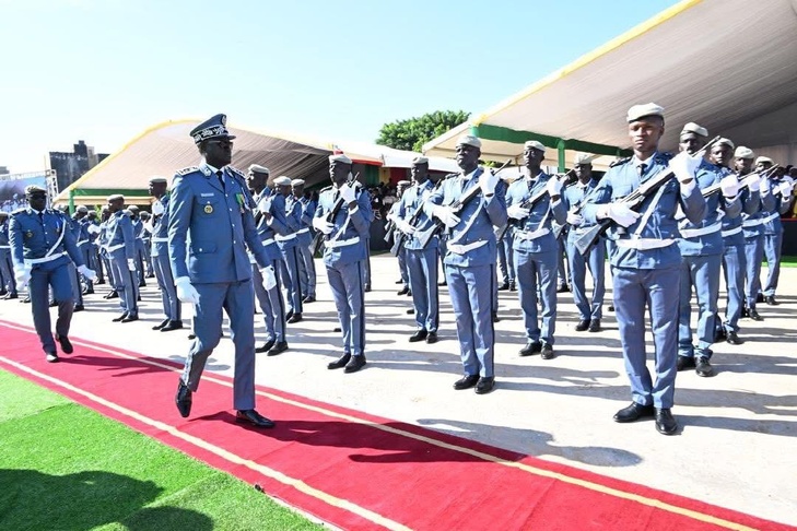 Photos / Cérémonie de sortie de la 40e promotion de l’Ecole des Douanes : 327 nouveaux agents intègrent les rangs Photos / Cérémonie de sortie de la 40e promotion de l’Ecole des Douanes : 327 nouveaux agents intègrent les rangs