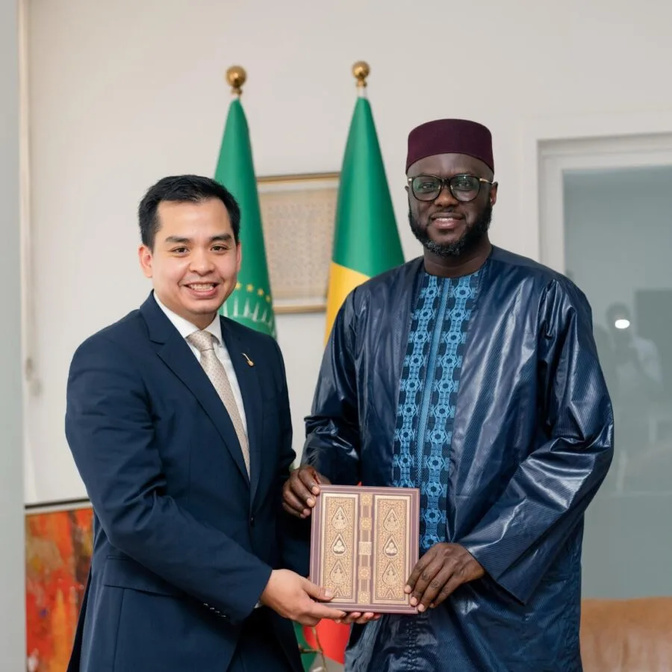 Assemblée nationale : El Malick Ndiaye reçoit le directeur de la Francophonie du Cambodge