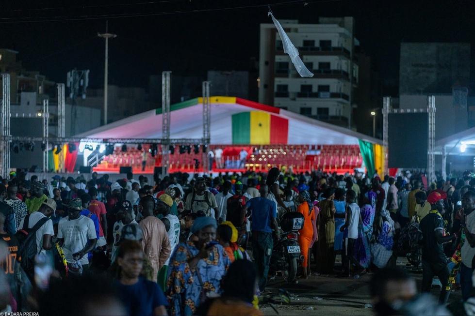 Le Tera-meeting d’Ousmane Sonko attire les foules avant l’heure