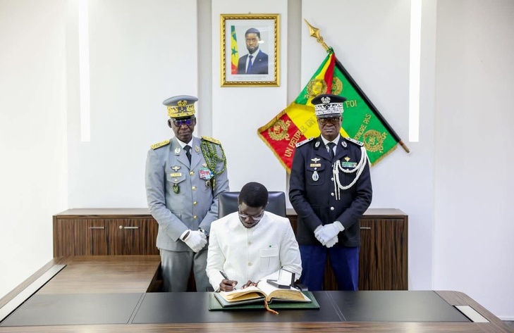 Photos / Journée des Forces armées : La Nation tout entière rend hommage à ses soldats, garants de l’indépendance, de stabilité et d’unité Photos / Journée des Forces armées : La Nation tout entière rend hommage à ses soldats, garants de l’indépendance, de stabilité et d’unité