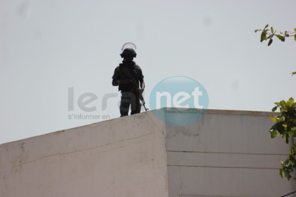 Défilé du 4 avril sous haute surveillance (images)