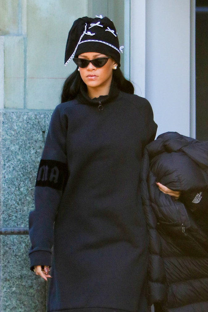 Photos - Rihanna : elle débarque dans la ville de Drake !