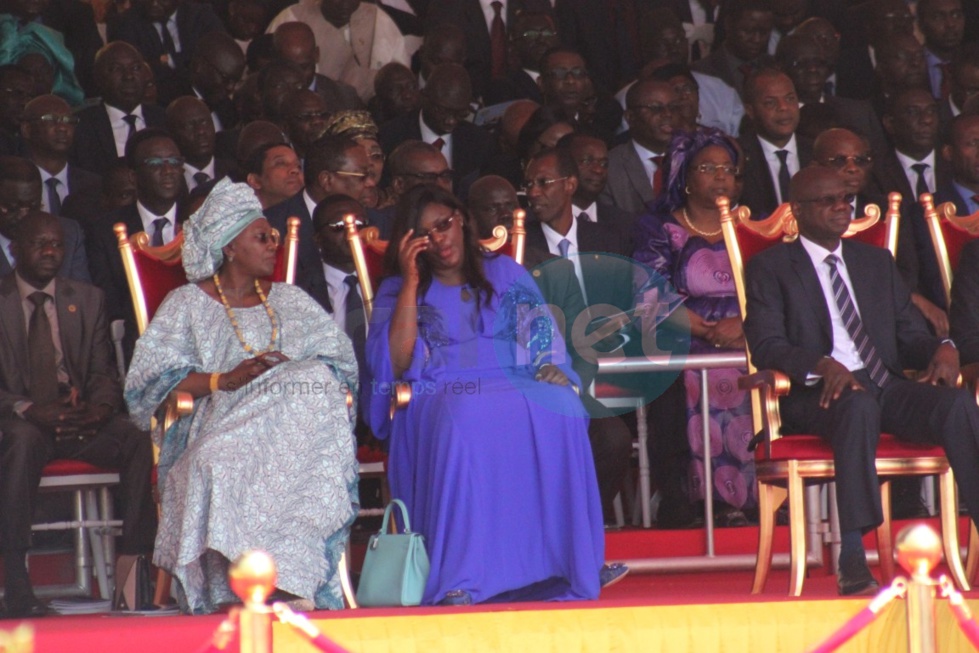 Photos-Marième Faye Sall et Aminata Tall très complices au défilé du 4 avril