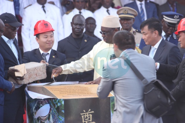 Pose de la première pierre de l'Arène Nationale : Macky Sall calme les esprits et satisfait une doléance datant de 1953