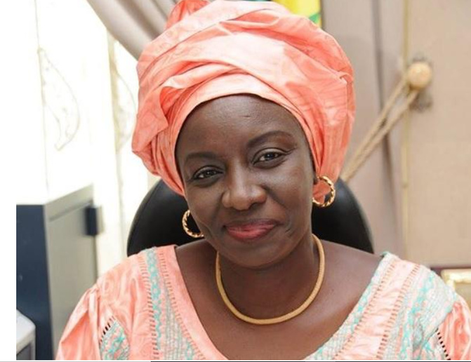 Coalition Diomaye Président : Dr. Aminata Touré, Superviseur général, rappelle à tous les membres la nécessité de remplir les lettres d’engagement…