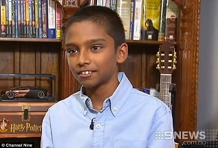 Il conversait déjà à 9 mois, a un QI plus élevé que celui de Stephen Hawking: Découvrez le garçon le plus intelligent d’Australie