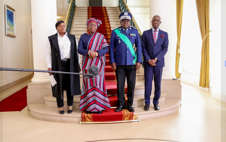Photos : Le président de la République a reçu en audience Mme Mariam YERIMA, Vice-Présidente et Grande Chancelière des Ordres nationaux du Bénin, ce jeudi Photos : Le président de la République a reçu en audience Mme Mariam YERIMA, Vice-Présidente et Grande Chancelière des Ordres nationaux du Bénin, ce jeudi