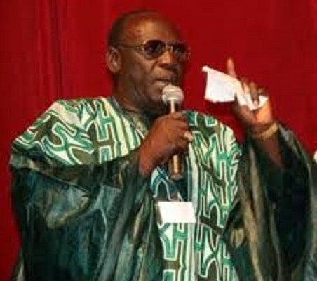 Après avoir quitté de la Tfm, Ndiaye Lo Ndiaye atterrit à « Saphir » FM de Ndella Madior Diouf