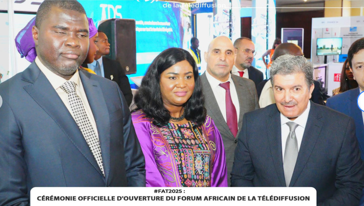 Photos / Forum Africain de la Télédiffusion : Abdoul Aziz Zoumarou, PCA de TDS-SA, loue le travail de la DG, Dr. Aminata Sarr Ndiaye Photos / Forum Africain de la Télédiffusion : Abdoul Aziz Zoumarou, PCA de TDS-SA, loue le travail de la DG, Dr. Aminata Sarr Ndiaye