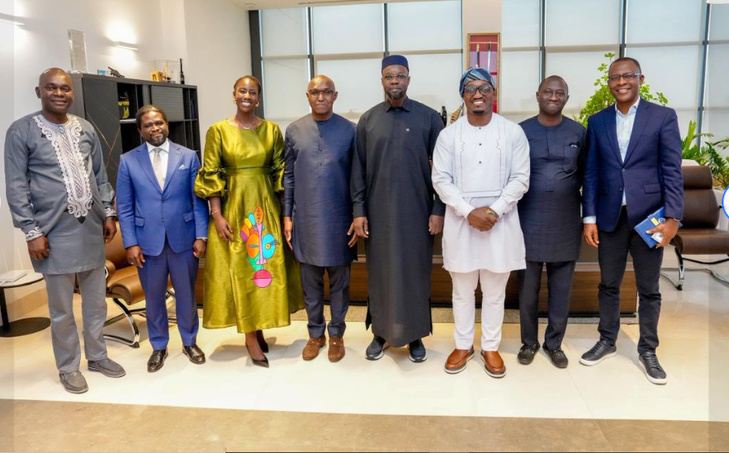 Photos : Le Premier ministre Ousmane Sonko a reçu une délégation sierra-léonaise, conduite par M. Edmond Nonie, ministre délégué à l’Énergie, ce mardi Photos : Le Premier ministre Ousmane Sonko a reçu une délégation sierra-léonaise, conduite par M. Edmond Nonie, ministre délégué à l’Énergie, ce mardi