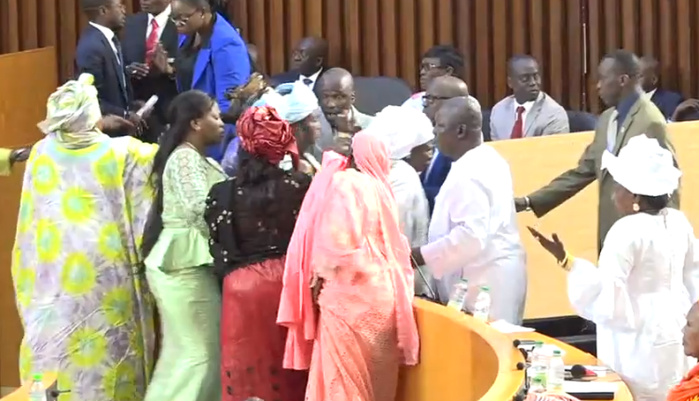 Assemblée nationale : Une rixe entre députées Pastef, après le vote du budget