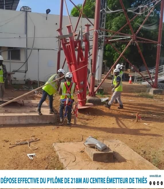 THIES: l’opération de dépose du pylône réussie (Photos)