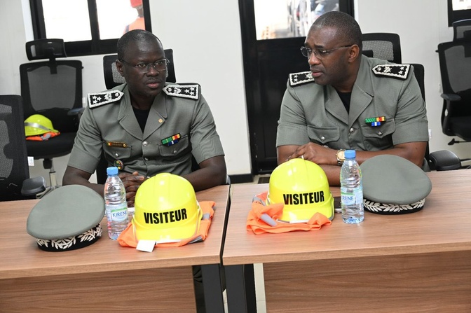 Le Directeur général des Douanes en visite sur le chantier du futur port de Ndayane Le Directeur général des Douanes en visite sur le chantier du futur port de Ndayane