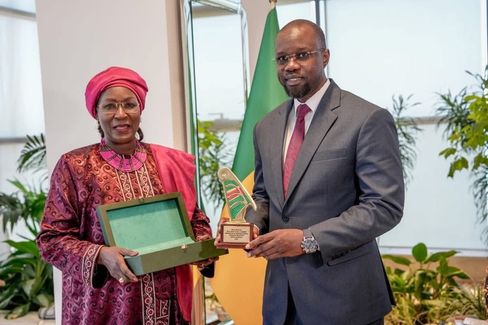 La CNDH décerne un prix d’honneur au Premier ministre Ousmane Sonko
