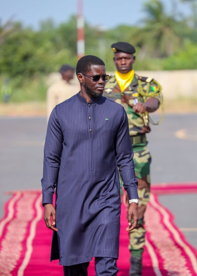 Tournée économique: le président de la République est arrivé à l’aéroport de Cap Skirring Tournée économique: le président de la République est arrivé à l’aéroport de Cap Skirring