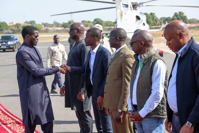 Tournée économique: le président de la République est arrivé à l’aéroport de Cap Skirring Tournée économique: le président de la République est arrivé à l’aéroport de Cap Skirring